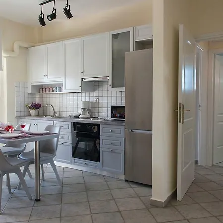 Destinesia Luxury Apt With Balcony,2min From The Sea