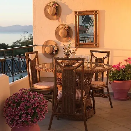 公寓 Destinesia Luxury Apt With Balcony,2min From The Sea 西洛卡特伦